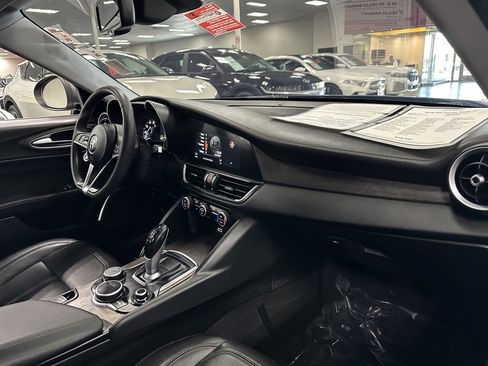 Used 2018 Alfa Romeo Giulia Ti w/ TI Leather Package image 30