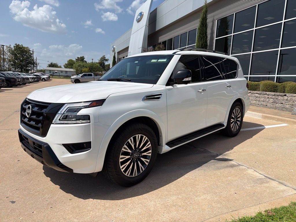 Used 2023 Nissan Armada SL w/ Midnight Edition Package AWD/4WD image 4