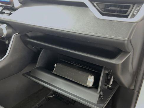 Used 2024 Toyota RAV4 LE image 33