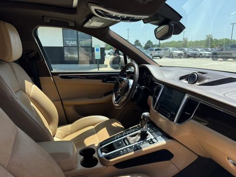 Used 2018 Porsche Macan S AWD/4WD image 28