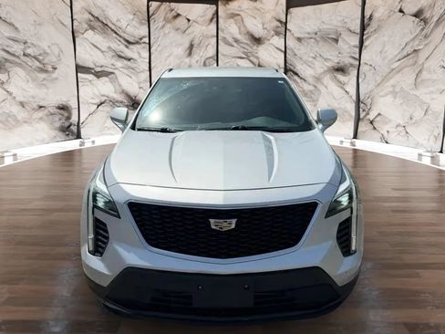 Used 2019 Cadillac XT4 Sport w/ Cold Weather Package FWD image 5