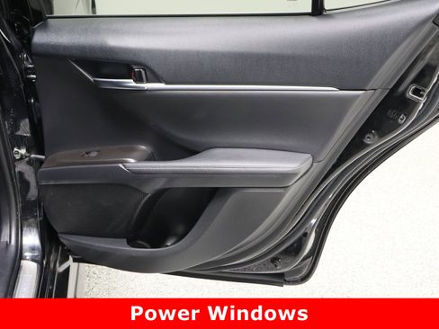 Used 2023 Toyota Camry XSE image 34