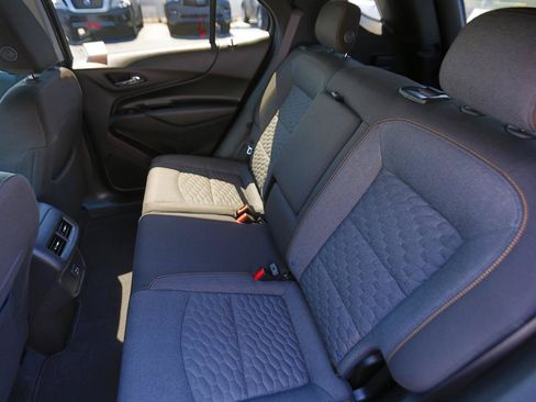 Used 2020 Chevrolet Equinox LT FWD image 11