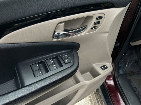 Used 2016 Honda Pilot Touring image 11