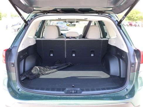 Certified 2023 Subaru Forester Premium AWD/4WD image 9