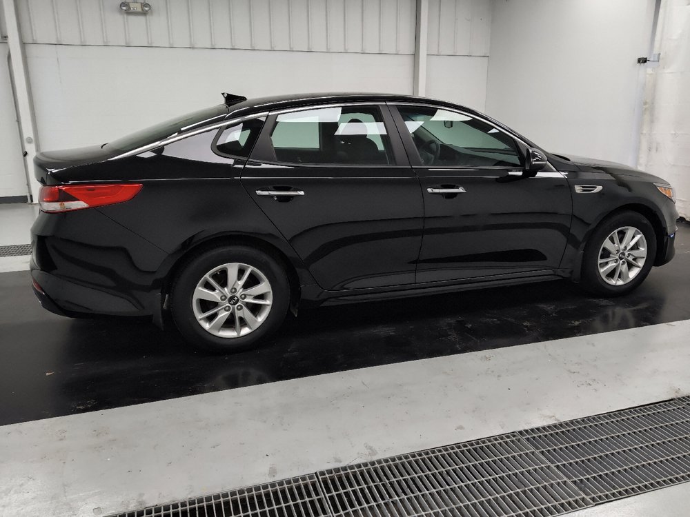 Used 2017 Kia Optima LX FWD image 10
