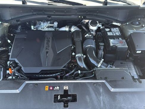 Used 2024 Hyundai Santa Fe SEL FWD image 35