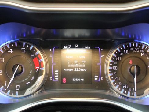 Used 2016 Chrysler 200 Limited image 22