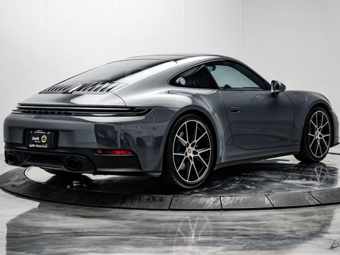 Used 2025 Porsche 911 Carrera T RWD image 15