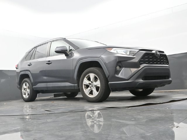 Used 2021 Toyota RAV4 XLE FWD image 9