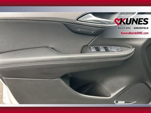 Used 2024 Buick Envision Sport Touring image 20