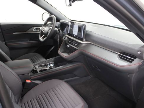 New 2026 Ford Explorer ST-Line w/ ST-Line Street Pack image 30