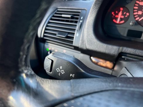 Used 2005 BMW X5 3.0i image 34