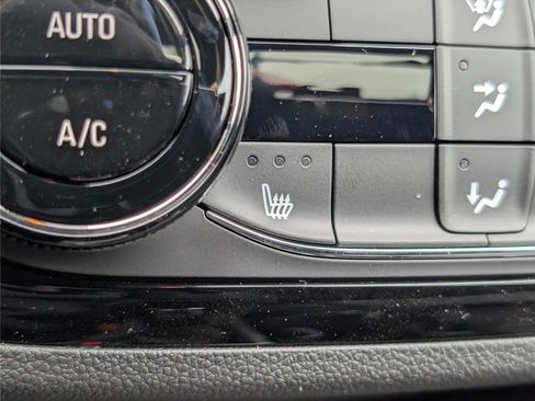 New 2026 Buick Envista Sport Touring FWD image 22