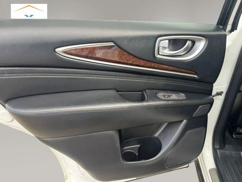 Used 2013 INFINITI JX35 AWD w/ Premium Pkg image 19