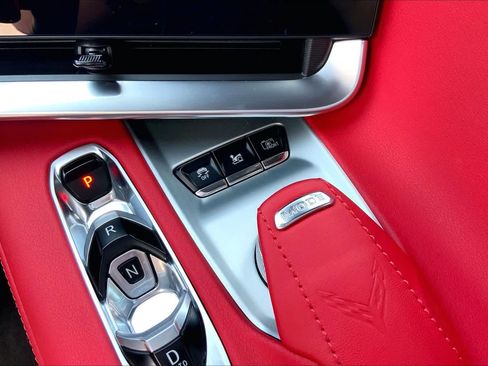 Used 2025 Chevrolet Corvette Stingray Preferred Cpe w/ 2LT RWD image 30