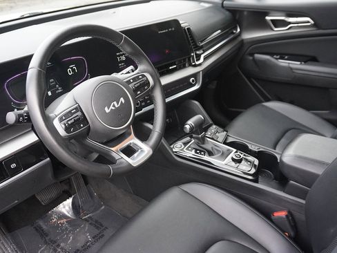 Used 2023 Kia Sportage EX image 27