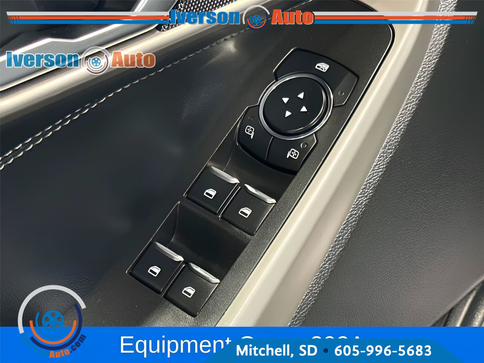 Used 2024 Ford Explorer XLT w/ Equipment Group 202A AWD/4WD image 16