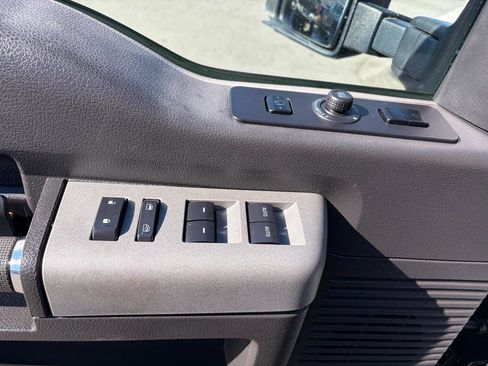 Used 2015 Ford F350 Lariat w/ Lariat Ultimate Package image 28