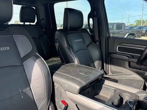 Used 2024 RAM 2500 Laramie w/ Sport Appearance Package image 18
