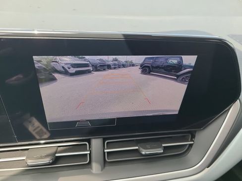 New 2026 Chevrolet Trax LS w/ LS Convenience Package FWD image 27