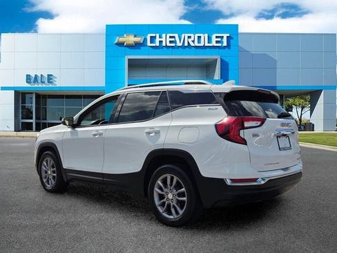 Used 2024 GMC Terrain SLT w/ Infotainment Package II AWD/4WD image 5