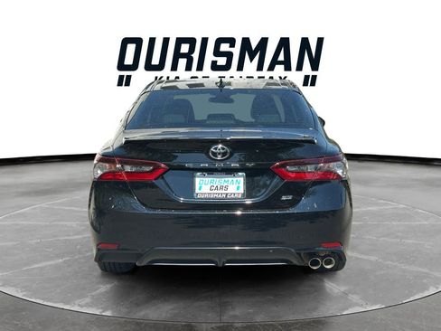 Used 2021 Toyota Camry SE FWD image 6