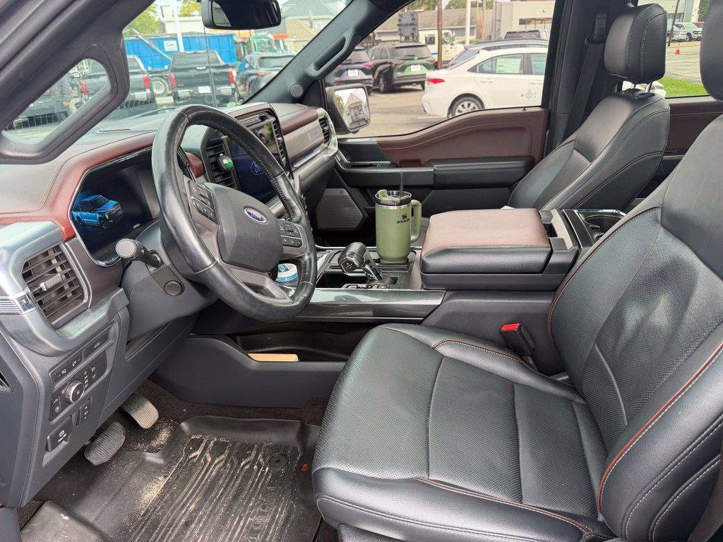 Used 2022 Ford F150 Lariat w/ Equipment Group 502A High AWD/4WD image 5