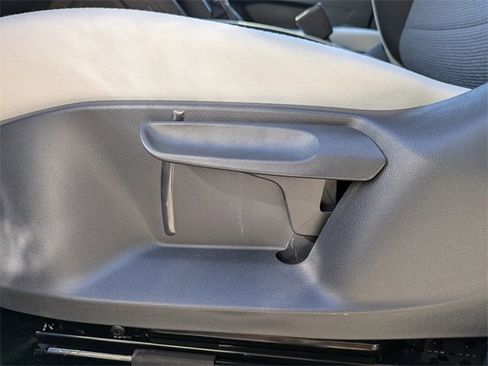 New 2026 Volkswagen Taos S image 19