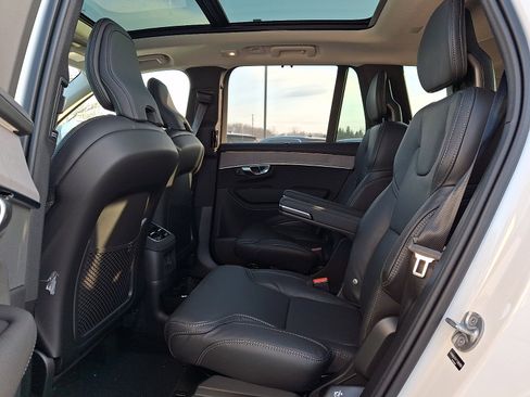 New 2026 Volvo XC90 T8 Ultra w/ Protection Package Premier image 6
