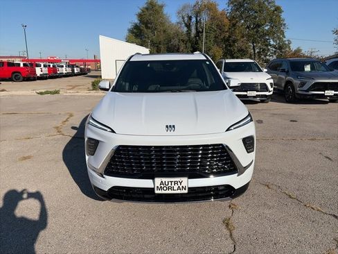 New 2026 Buick Enclave Avenir w/ Super Cruise Package image 9