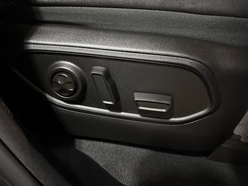 Used 2024 Jeep Grand Cherokee Limited AWD/4WD image 39