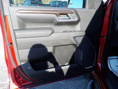Used 2024 GMC Sierra 1500 Elevation AWD/4WD image 13