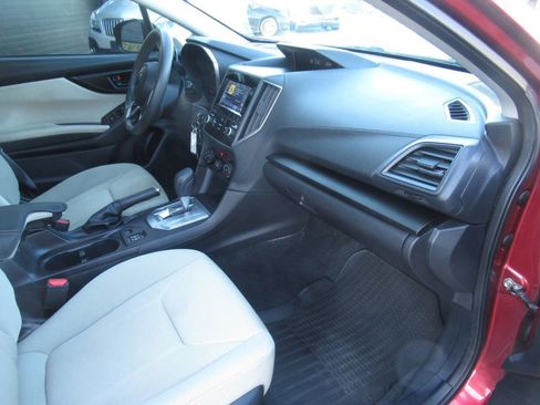 Used 2019 Subaru Impreza 2.0i Premium image 6