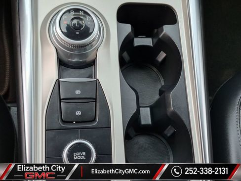 Used 2022 Ford Explorer XLT w/ Equipment Group 202A AWD/4WD image 20
