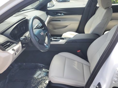 Certified 2023 Cadillac CT4 Luxury RWD image 22