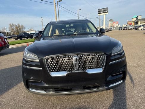 Used 2023 Lincoln Aviator Reserve w/ Equipment Group 201A image 8