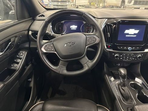 Used 2023 Chevrolet Traverse Premier w/ Redline Edition image 27