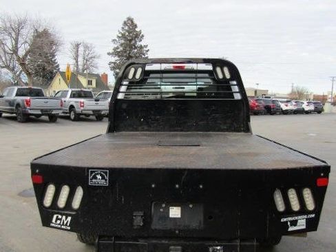 Used 2022 Ford F250 XL w/ Power Equipment Group image 5