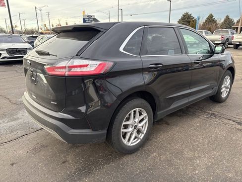 Used 2023 Ford Edge SEL w/ Convenience Package image 5