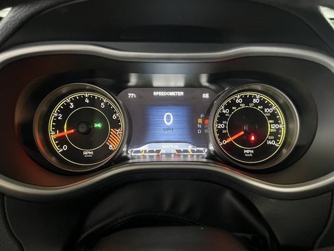 Used 2016 Jeep Cherokee Trailhawk AWD/4WD image 19