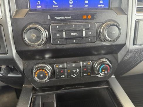 Used 2020 Ford F250 XLT w/ XLT Premium Package AWD/4WD image 21