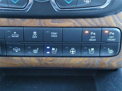 Used 2018 RAM 1500 Laramie Longhorn w/ Longhorn Southfork Package image 23