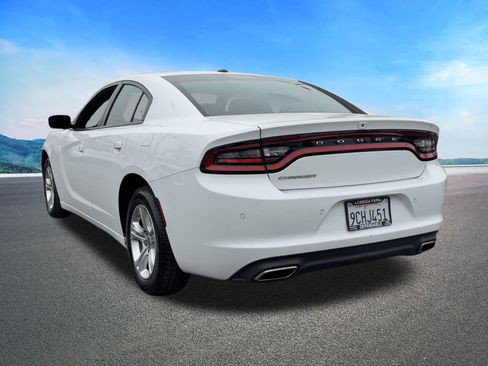 Certified 2022 Dodge Charger SXT image 8