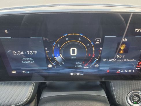 Used 2025 Chevrolet Equinox LT w/ Convenience Package II FWD image 11