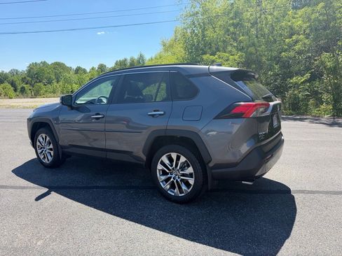 Used 2020 Toyota RAV4 Limited w/ All Weather Liner Package FWD image 10