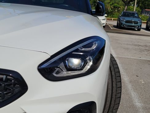 Used 2020 BMW Z4 sDrive30i w/ M Sport Package RWD image 5