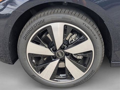 New 2025 Audi A5 2.0T Premium Plus w/ Premium Plus AWD/4WD image 9