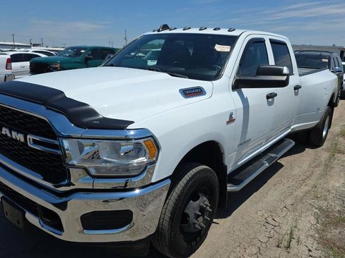 Used 2022 RAM 3500 Tradesman AWD/4WD image 3