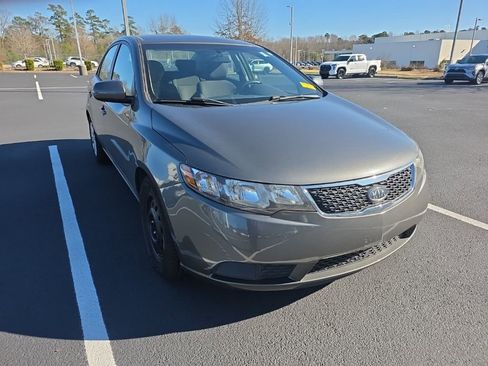 Used 2013 Kia Forte EX image 11